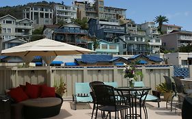 Aurora Hotel